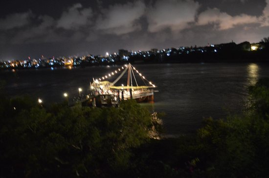 Mombasa dhow cruise excursion