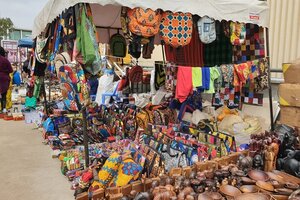 Maasai Market in Nairobi - colorful beaded jewelry, handbags, and crafts
